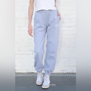 Brandy Melville Rosa sweatpants